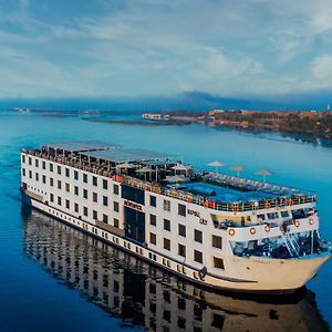 Moevenpick Royal Lily Nile Cruise, Every Monday Four Nights From Luxor, Every Friday Three Nights From Aswan - Including Excursions & Sightseeing